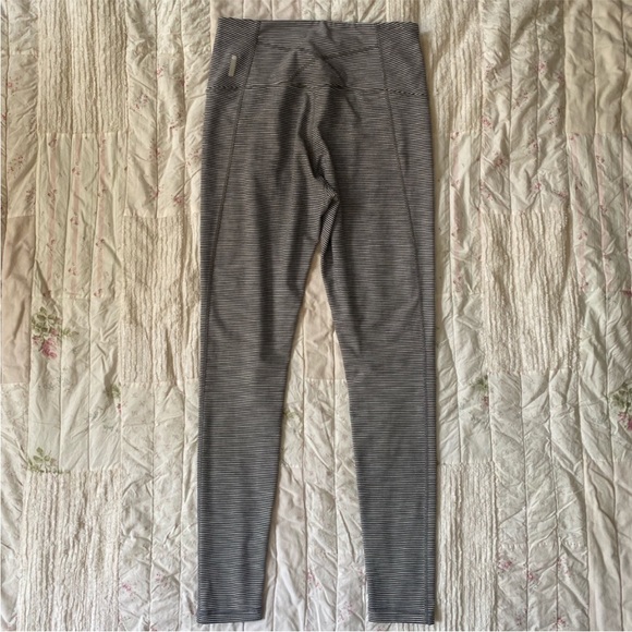 Zella Live In Striped Women’s Workout Leggings✨ - Picture 3 of 5